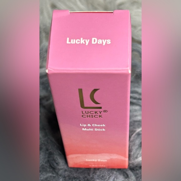 LUCKY CHICK LIP AND CHEEK MULTI STICK - LUCKY DAYS - Picture 2 of 11
